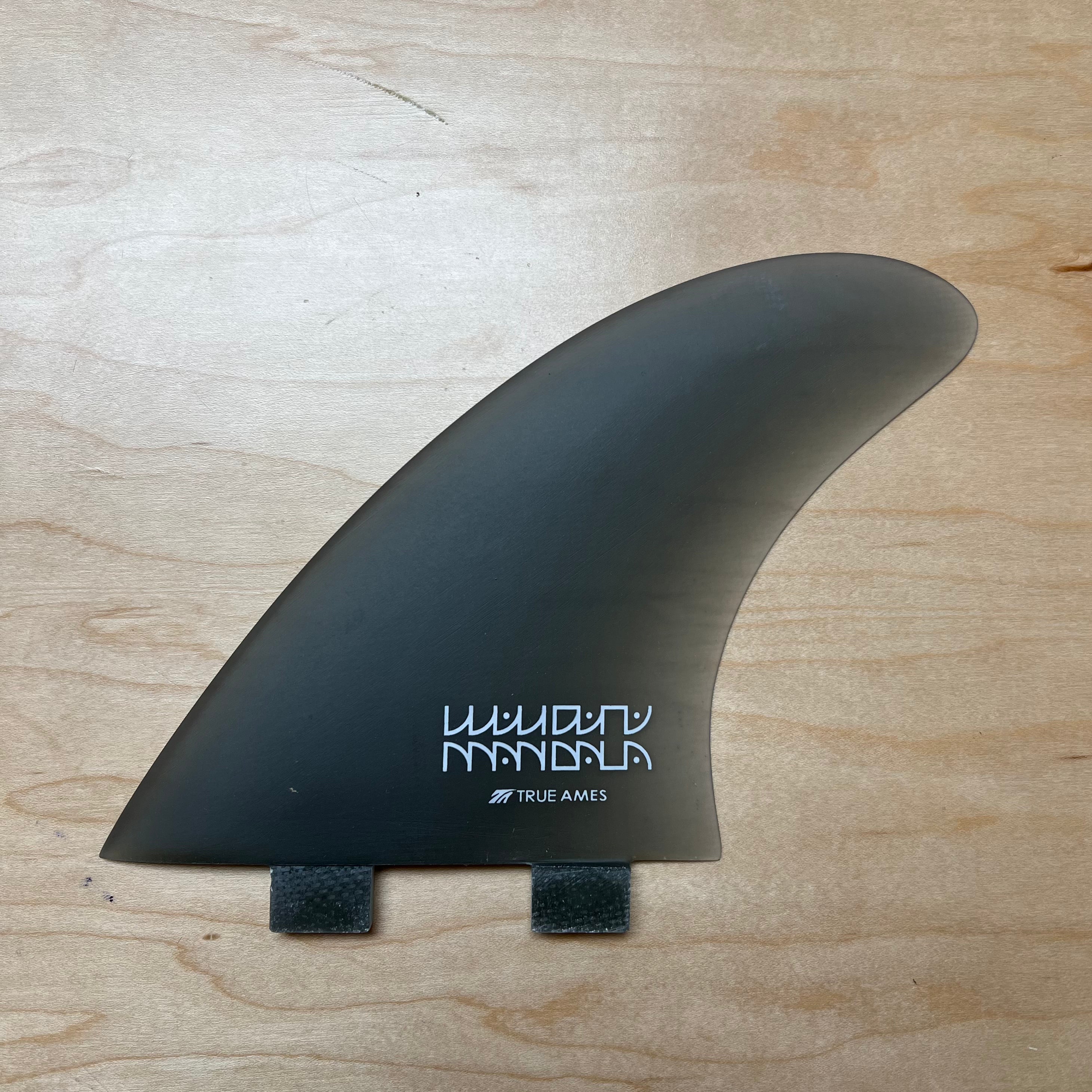 マンダラMANDALAダークアーツ DELTA V TWIN 5.10 カーボン マンダラMANDALAダークアーツ DELTA V TWIN 5.10 カーボン - メルカリ